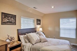 3 bedrooms, iron/ironing board, travel cot, free WiFi