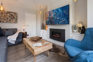 Télévision, cheminée, Netflix, services de streaming