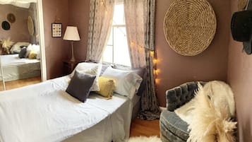 1 bedroom, desk, iron/ironing board, free WiFi