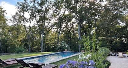 Maison de campagne en pierre avec piscine