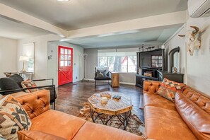 Flat-screen TV, fireplace, offices
