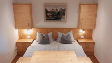 1 Schlafzimmer, Zimmersafe, kostenloses WLAN, Bettwäsche