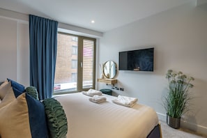 1 slaapkamer, een strijkplank/strijkijzer, internet
