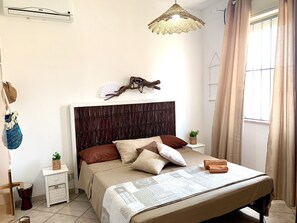 3 chambres, fer et planche à repasser, Wi-Fi, draps fournis