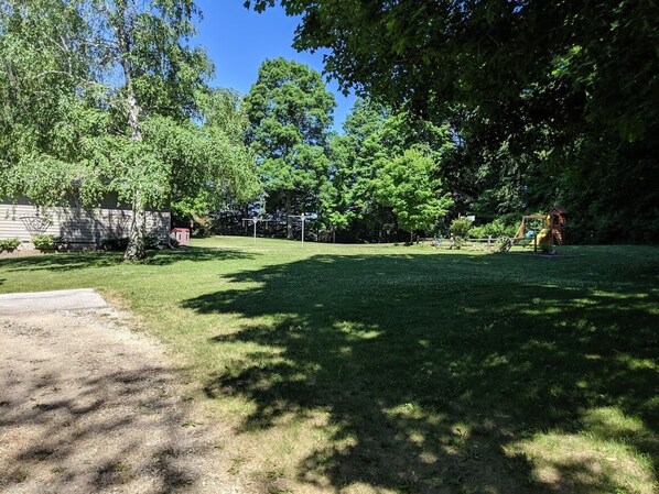 المنطقة المحيطة بالمنشأة