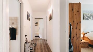 2 Schlafzimmer, Bügeleisen/Bügelbrett, Reisekinderbett, kostenloses WLAN