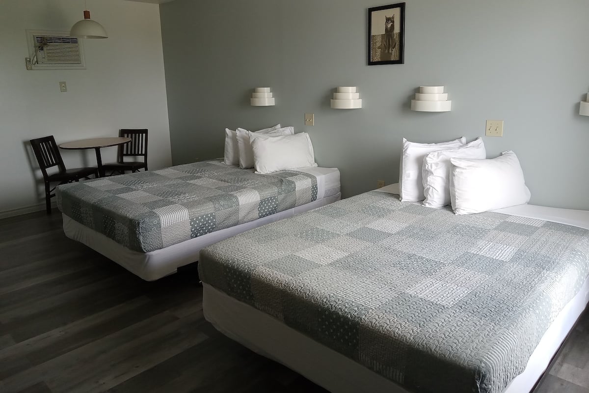 Quadruple Room | Free WiFi, bed sheets
