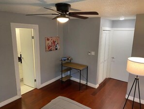 1 bedroom, desk, iron/ironing board, free WiFi - La Casita 1 (Brownsville)