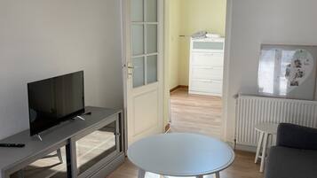 Télévision, livres, chaßne hi-fi