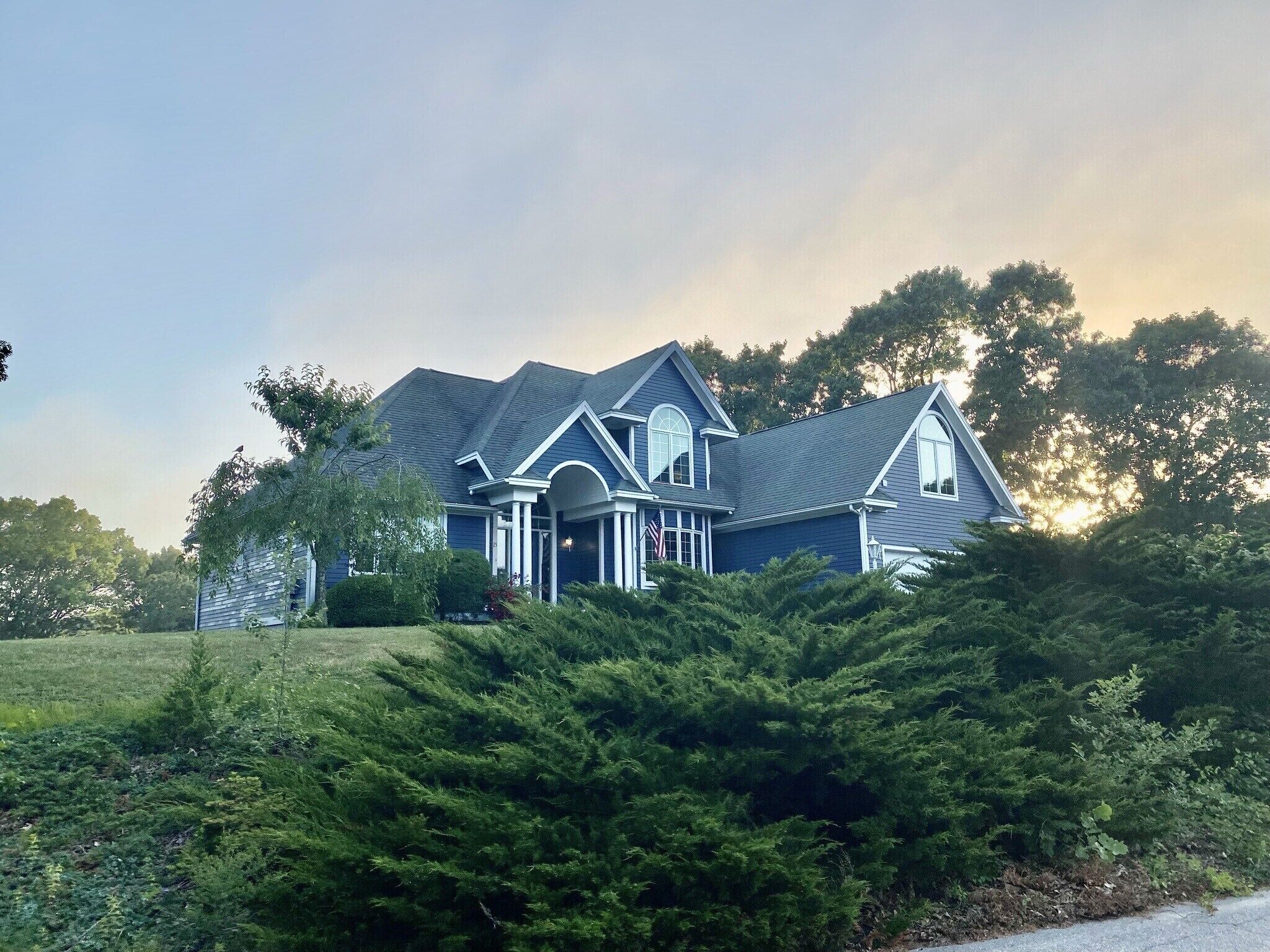 Ocean and Golf Course Views  near 5 beaches. Has new bar and 1500 sqft fun area