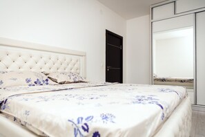 1 bedroom, iron/ironing board, free WiFi, bed sheets