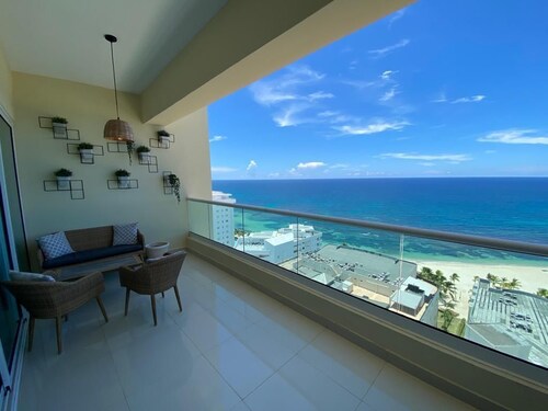 LUXURY EN JUAN DOLIO VILLA PAMERA OCEANFRONT