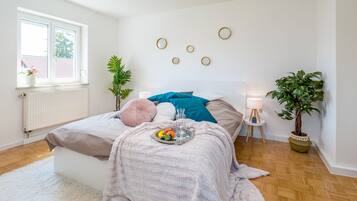 1 dormitorio, tabla de planchar con plancha, wifi gratis y ropa de cama