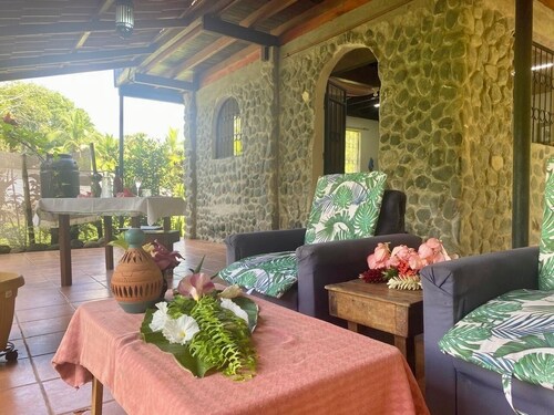 Tranquil apartment near beach front 