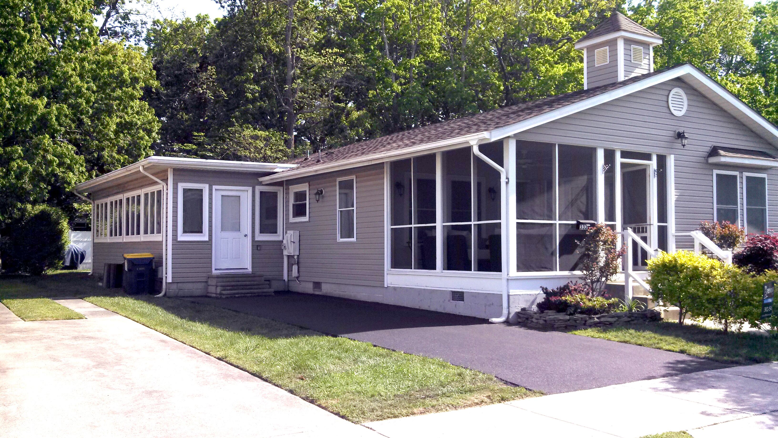 Private home walking distance beach and boardwalk. 