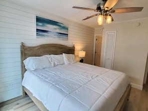 3 dormitorios, tabla de planchar con plancha, wifi gratis y ropa de cama