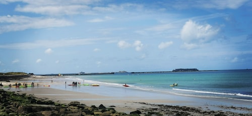 Maison face à la mer et à quelques pas de la plage
