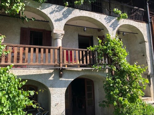 Beautiful apartment 15 minutes from Mme Carle's meadow