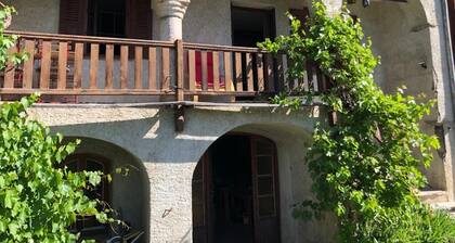 Beautiful apartment 15 minutes from Mme Carle's meadow