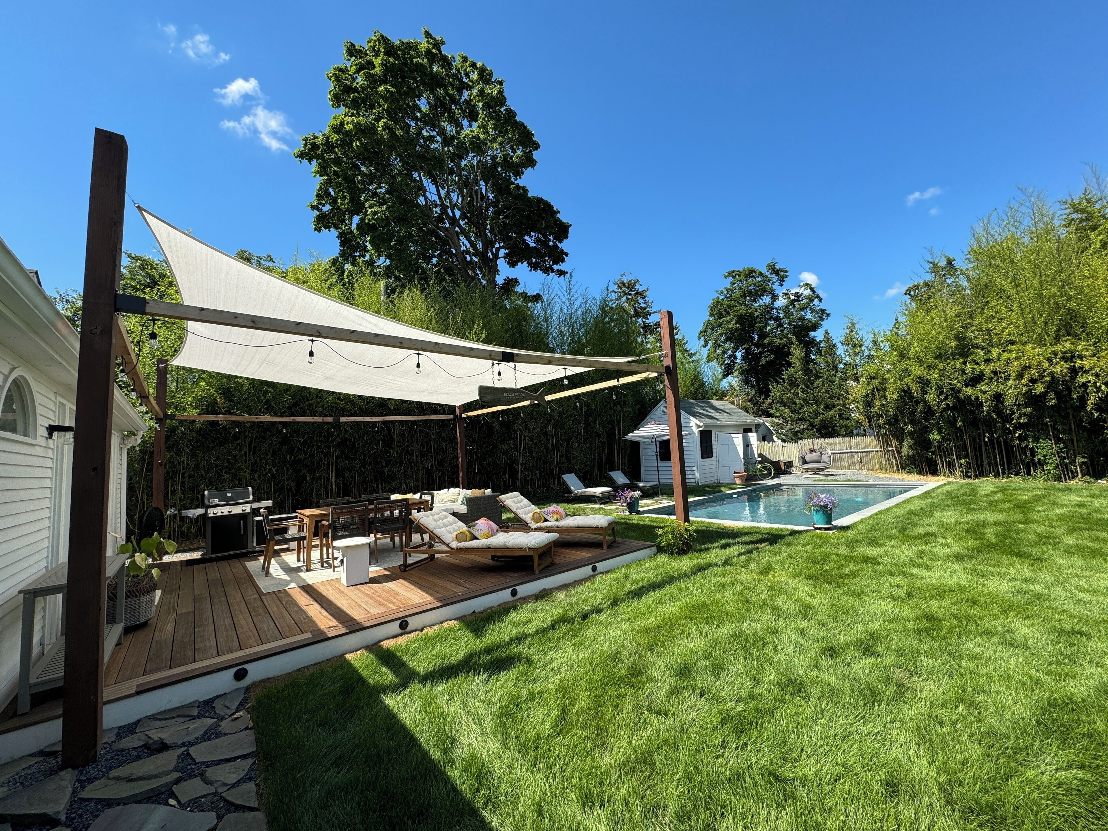 13 By The Bay, Pool, King Bed