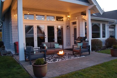 The Little Beach House- Fully equipped Vacation Rental