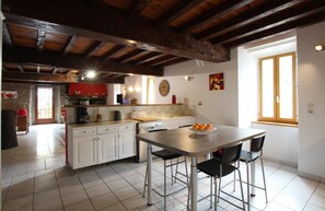 Dining - LE Lheze - Cette-eygun (CETTE-EYGUN)