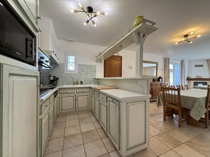 Refrigerador, microondas, lavavajillas