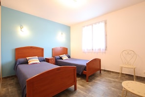 2 bedrooms, Internet