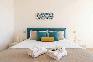 2 chambres, fer et planche à repasser, Wi-Fi gratuit, draps fournis