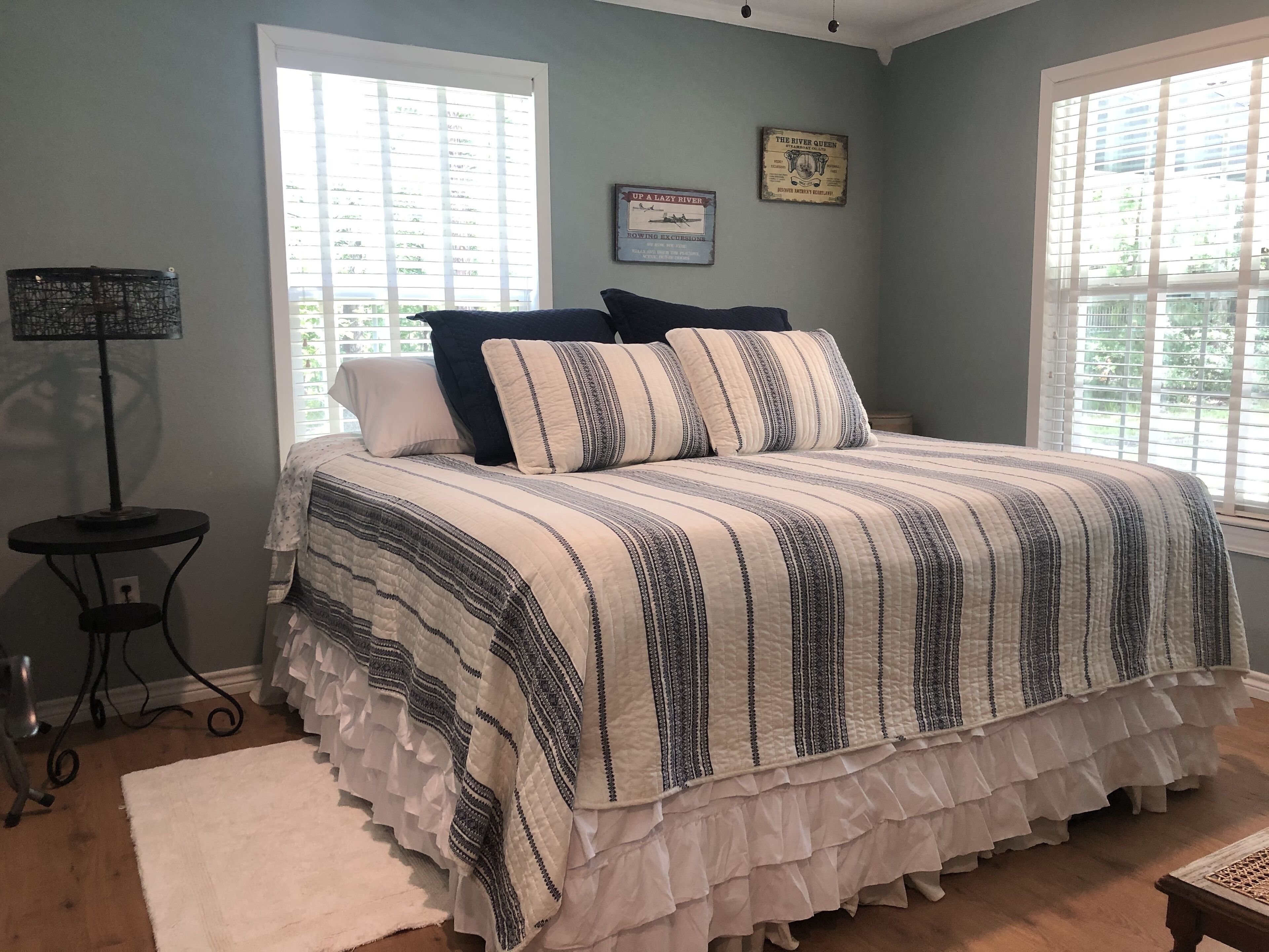 Master King with connected private Bathroom and shower 