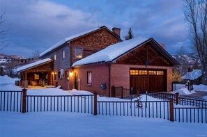 Esterni
