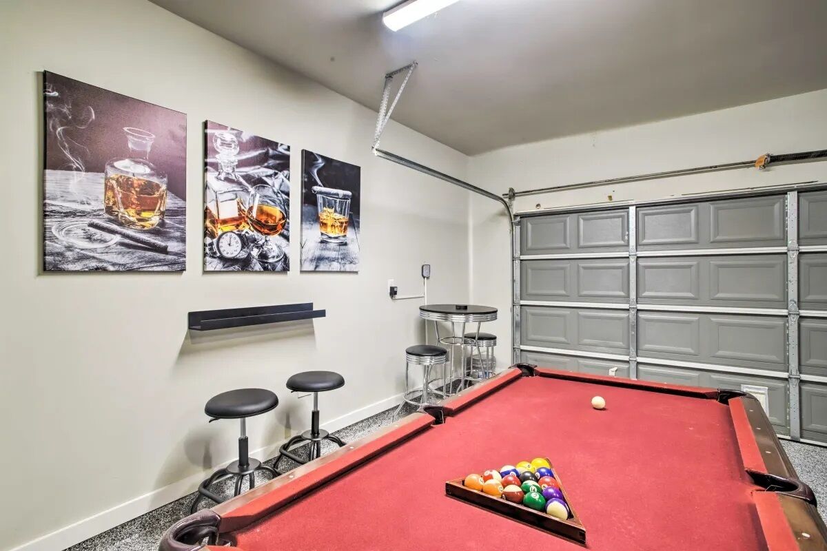 Private Retreat: Relax, Swim, Boat, Golf, Memories & ~3 Miles Margaritaville!