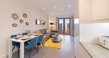 *Magnificent |KingBed |Wi-Fi | Short & Long Stays*