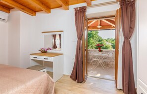 1 chambre, coffres-forts dans les chambres, lit parapluie, Wi-Fi gratuit