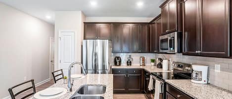 Microwave, oven, dishwasher, coffee/tea maker