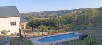 Air-conditioned country house with swimming pool Domaine de Moïse 