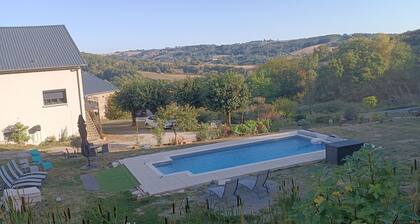 Air-conditioned country house with swimming pool Domaine de Moïse