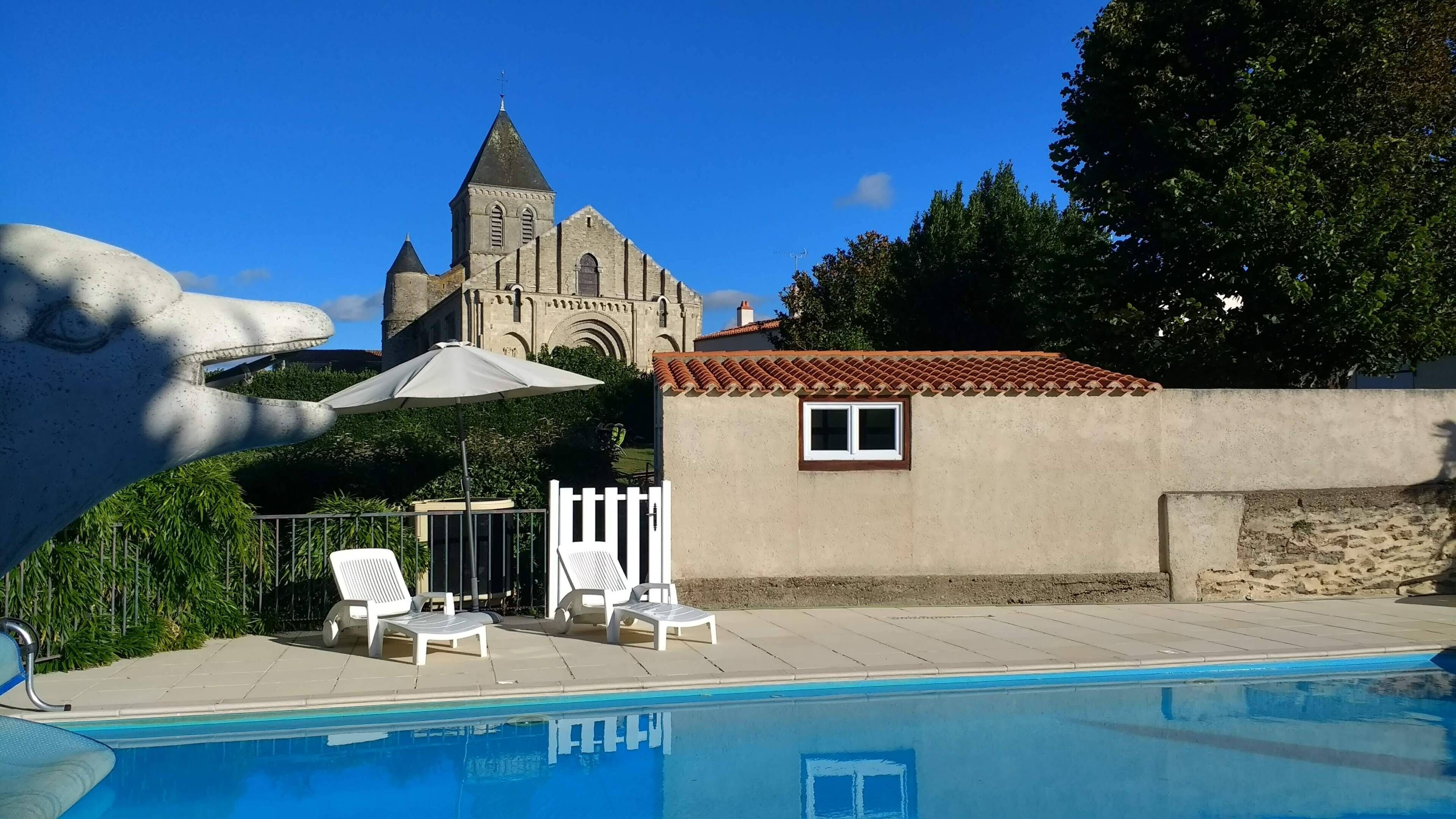 Piscine extérieure, piscine chauffée