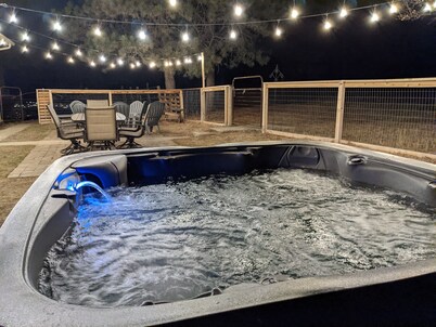 4BR/4Acre🌲Pine Ranch🌲Hot Tub🦌Fire Pit🦌Game Rm