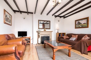 Living area - Sea View Cottage, Dunsley (North Yorkshire)