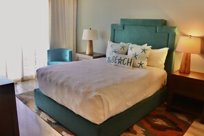 3 chambres, coffre-fort, bureau, fer et planche à repasser