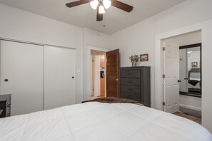 1 bedroom, desk, iron/ironing board, free WiFi