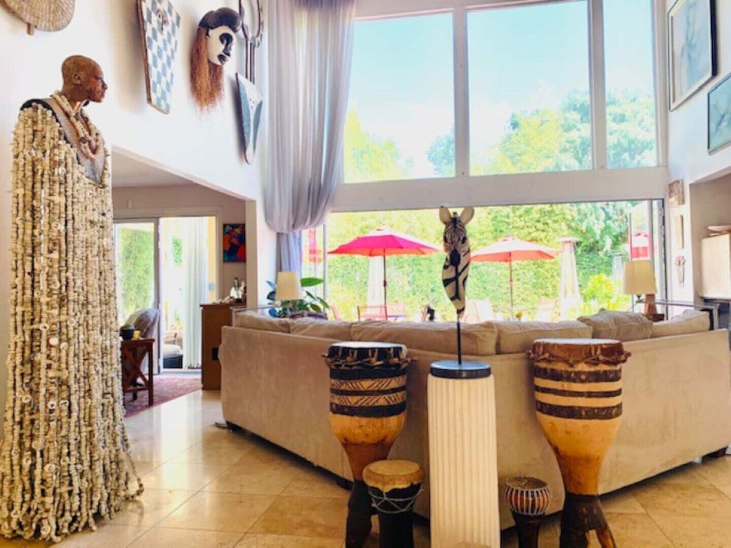 Private home w world Class Art Gallery & great spa amenities