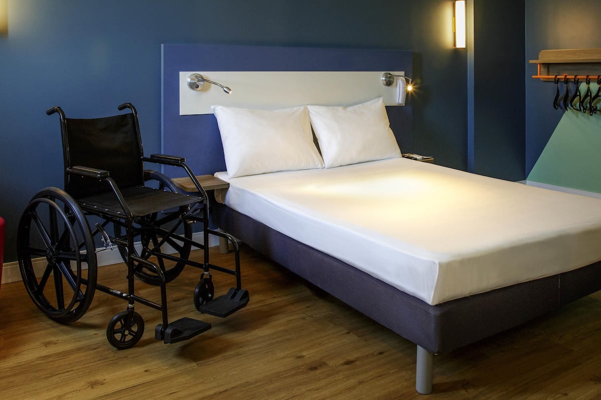 Standard Room, 1 Double Bed, Accessible