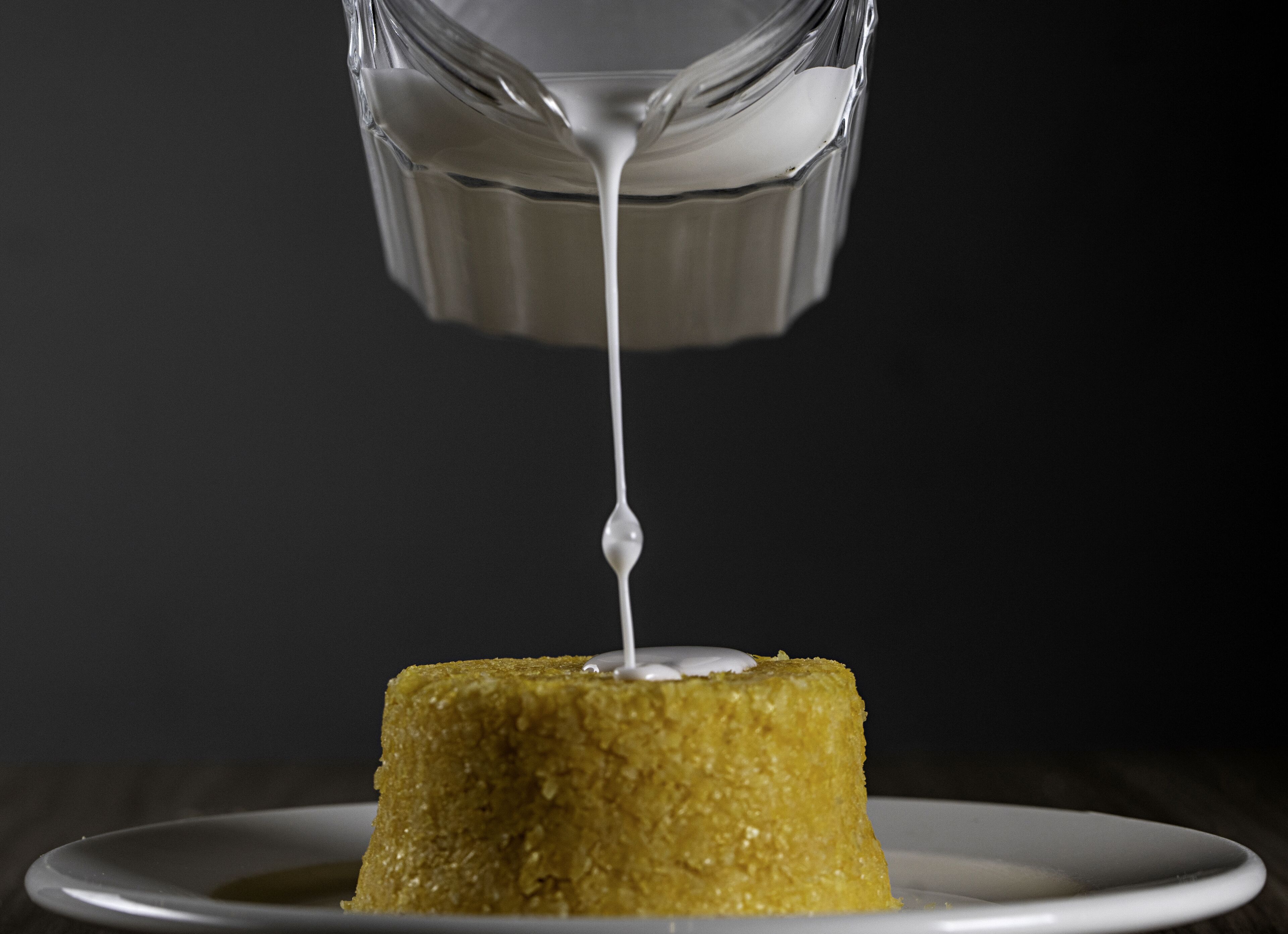 daily continental breakfast (brl 32 per person)