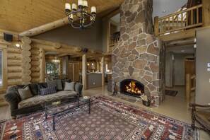 Smart TV, fireplace, DVD player, books