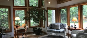 Lakeside Lodge Vacation Rental. See discounts below for less than 12 people.