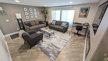 Smart-TV, peis, Netflix og strømmetjenester