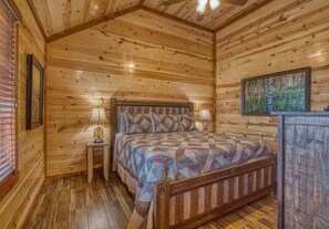 6 quartos, ferros/tábuas de passar roupa, berço de viagem, Wi-Fi