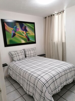 2 bedrooms, desk, iron/ironing board, free WiFi